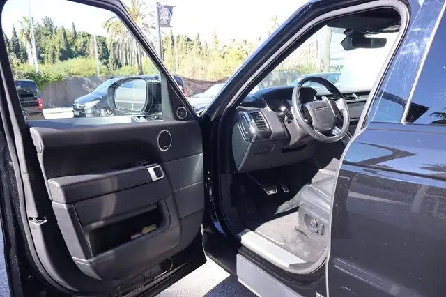 Land Rover Range Rover view 10