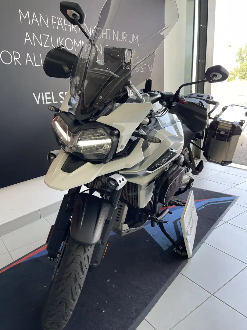 Triumph Tiger 1200 Tiger 1200 XCA Bílá - 2
