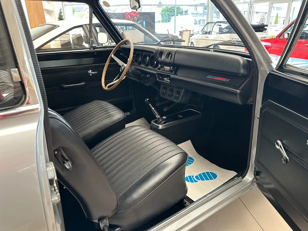 Opel Kadett B RALLYE 1.2 Motor, foto 5