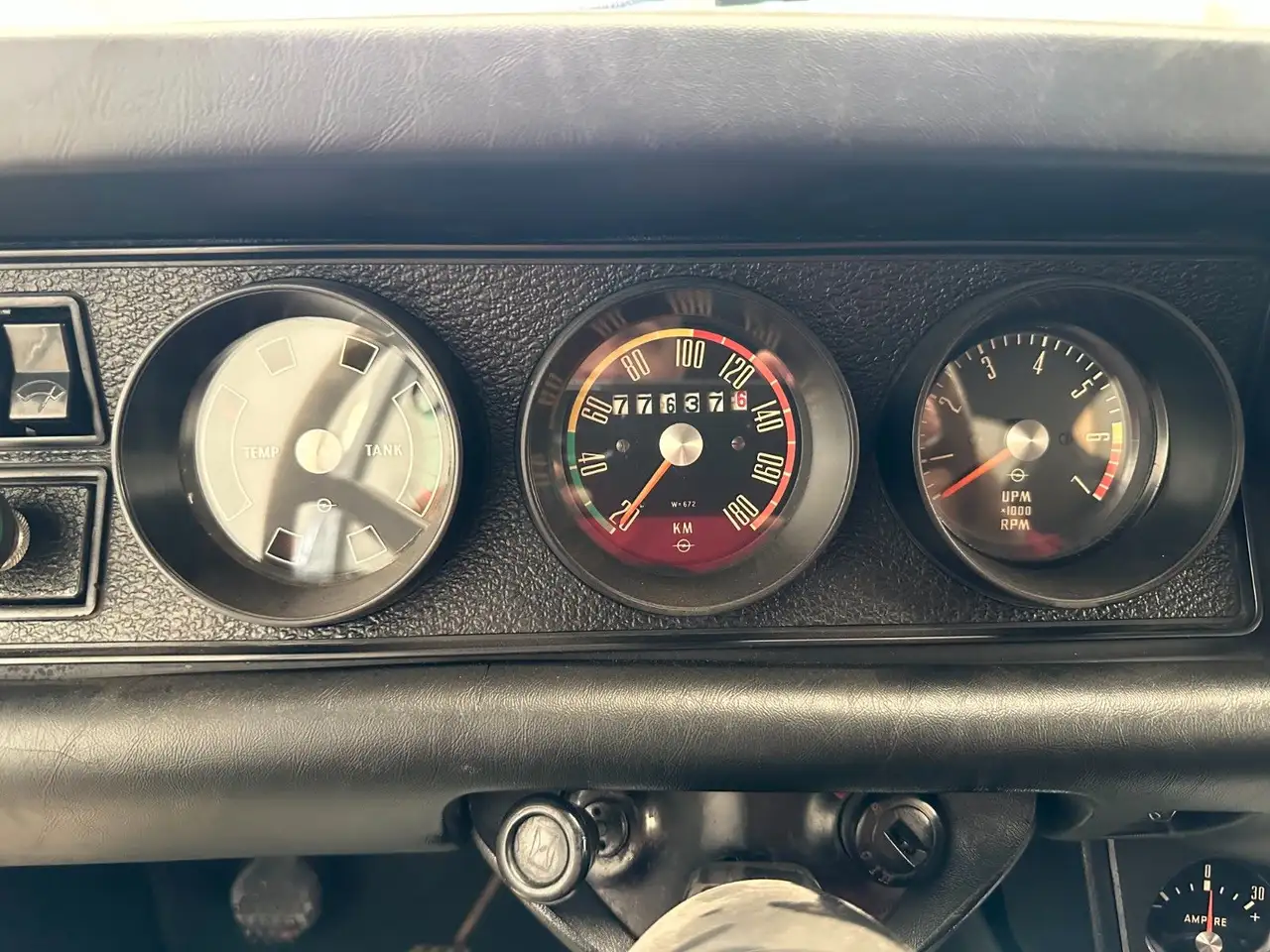 Opel Kadett B RALLYE 1.2 Motor, foto 9