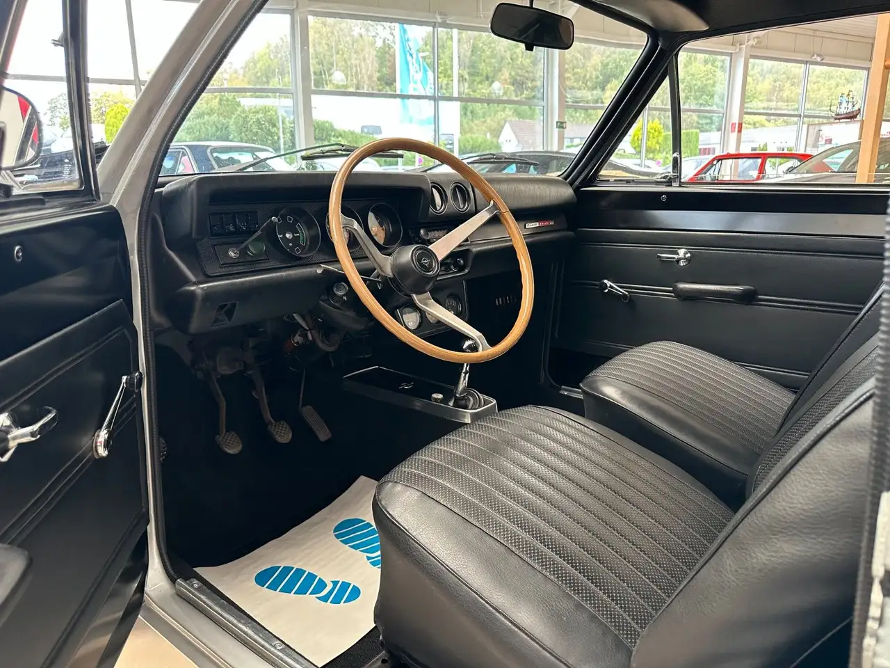 Opel Kadett B RALLYE 1.2 Motor, foto 7