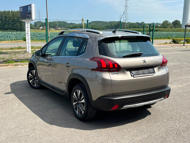 Peugeot 2008 2008 1.2i PureTech Allure S — photo 5