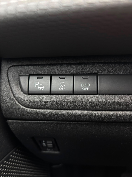 Peugeot 2008 2008 1.2i PureTech Allure S — photo 8