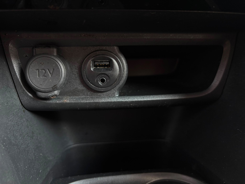 Peugeot 2008 2008 1.2i PureTech Allure S — photo 13