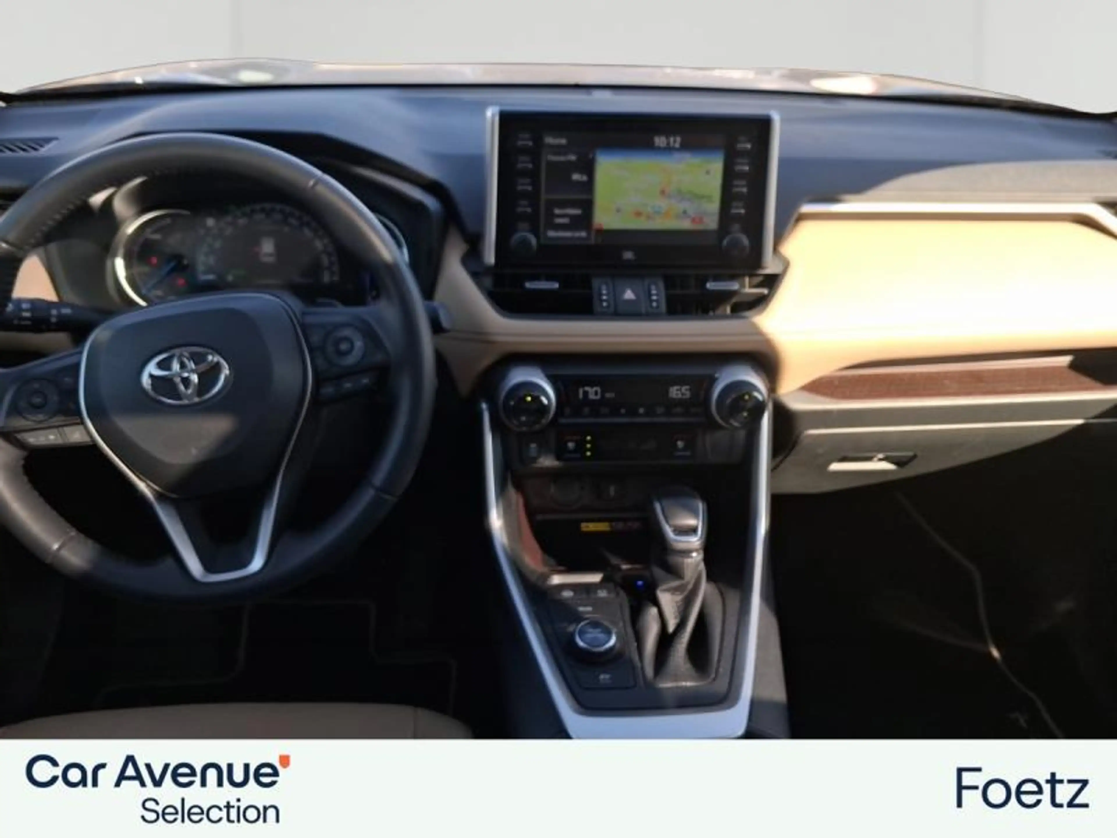 Toyota RAV 4 PREMIUM — photo 3