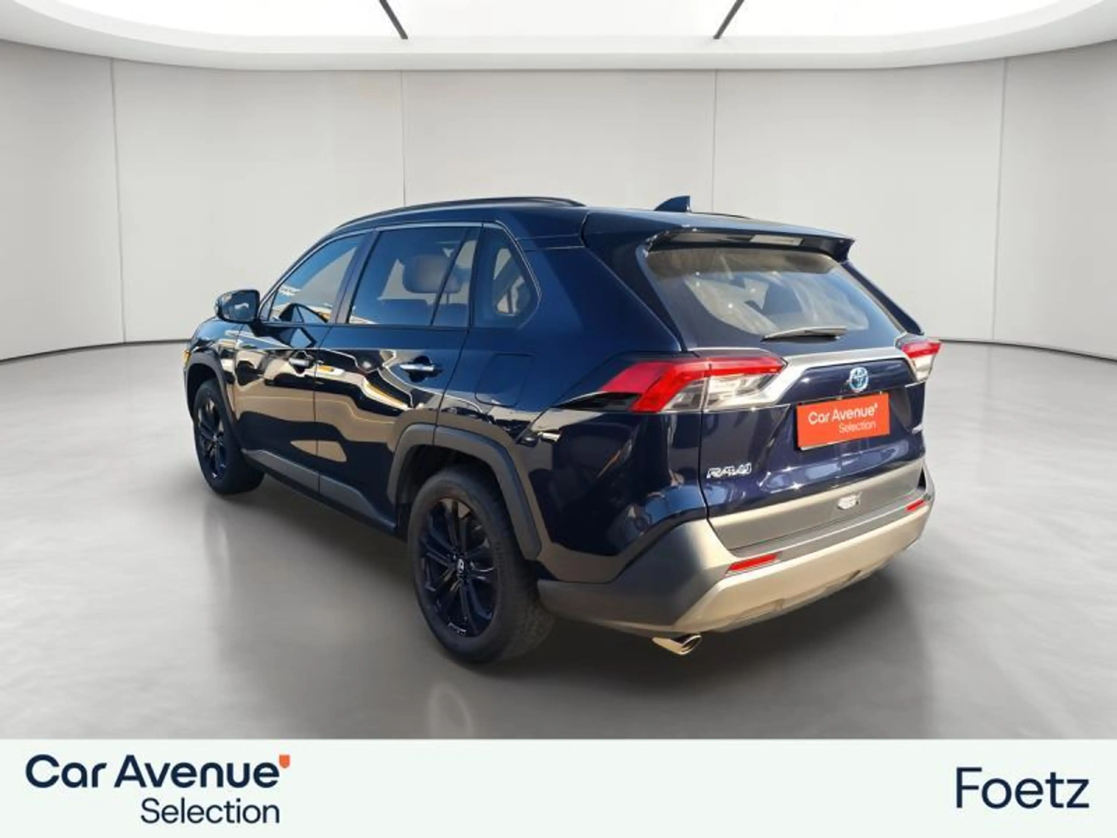 Toyota RAV 4 PREMIUM — photo 8