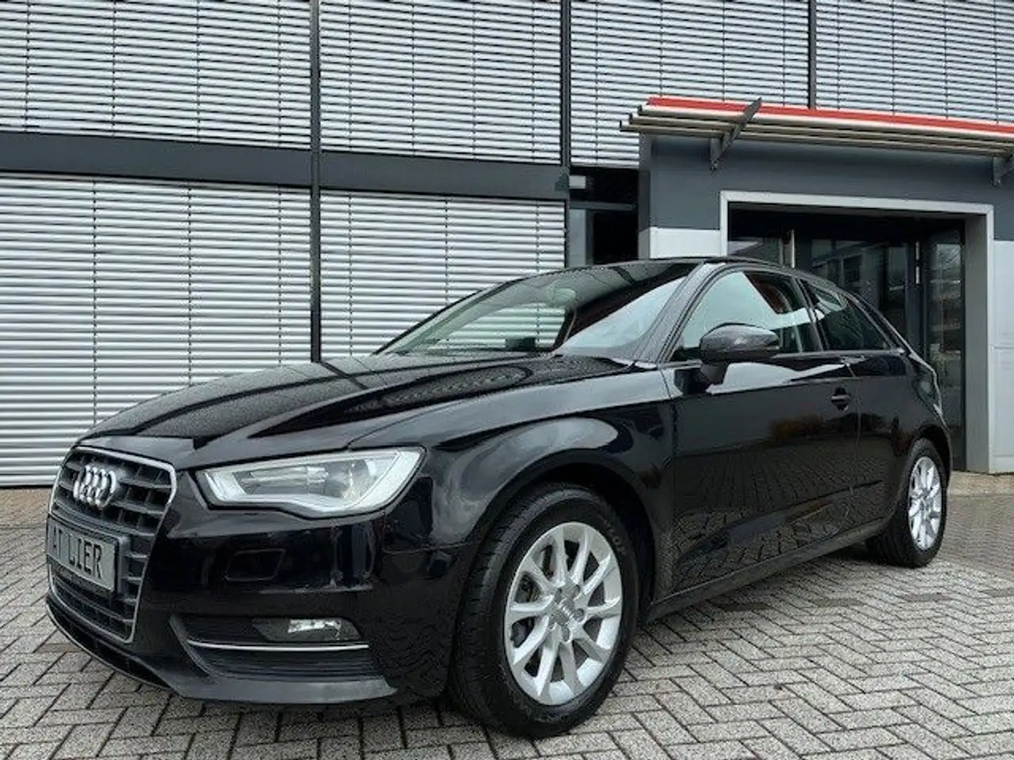 Audi A3 1,4 TFSI Bi-XENON + CONNECTIVITY-PAKET Noir - 1