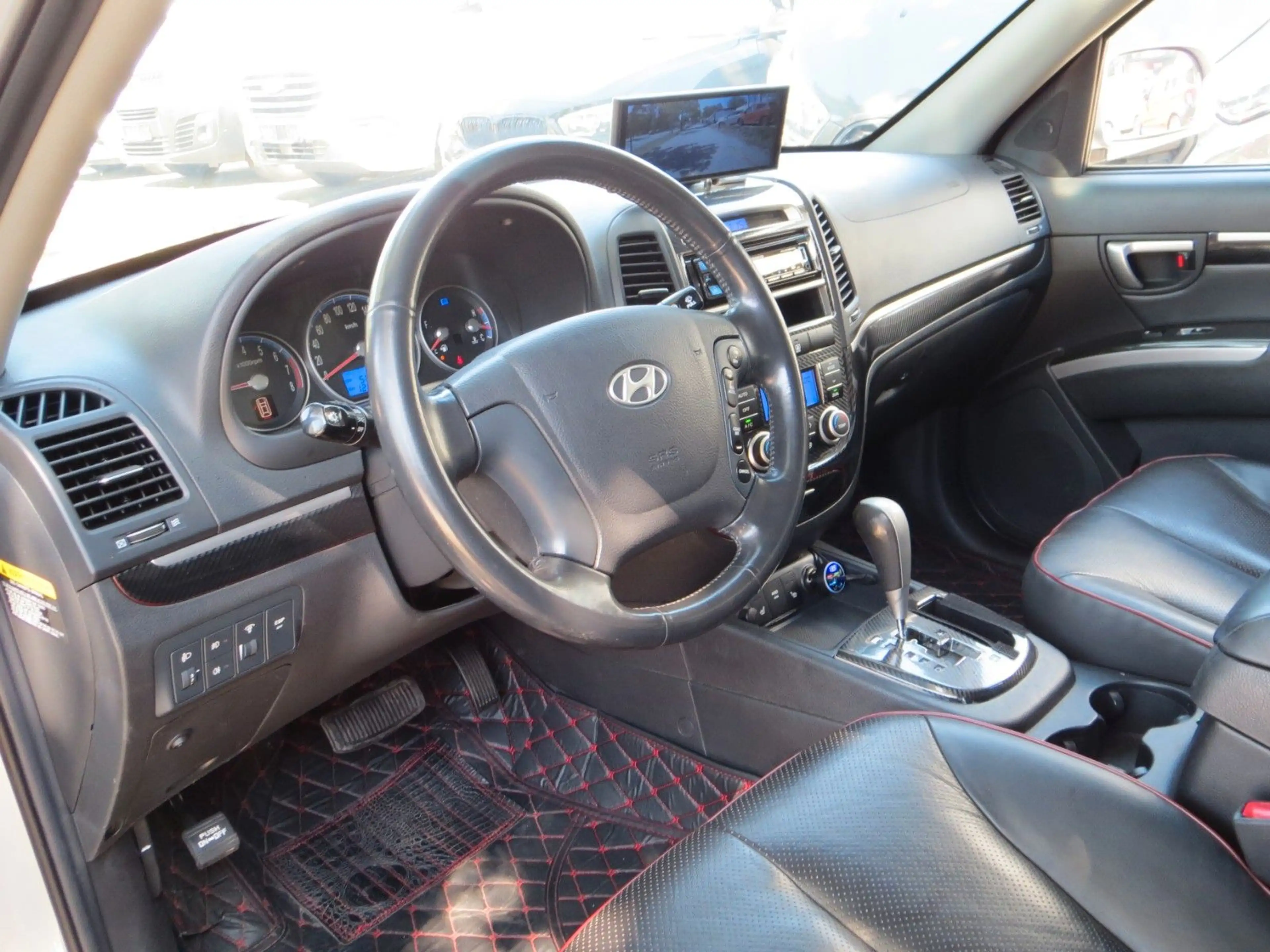 Hyundai SANTA FE 2.7 GLS*Kamera*Leder* — photo 8