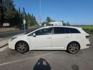 Avensis III Wagon Wagon 2.2 d-cat Exec. Safety aut
