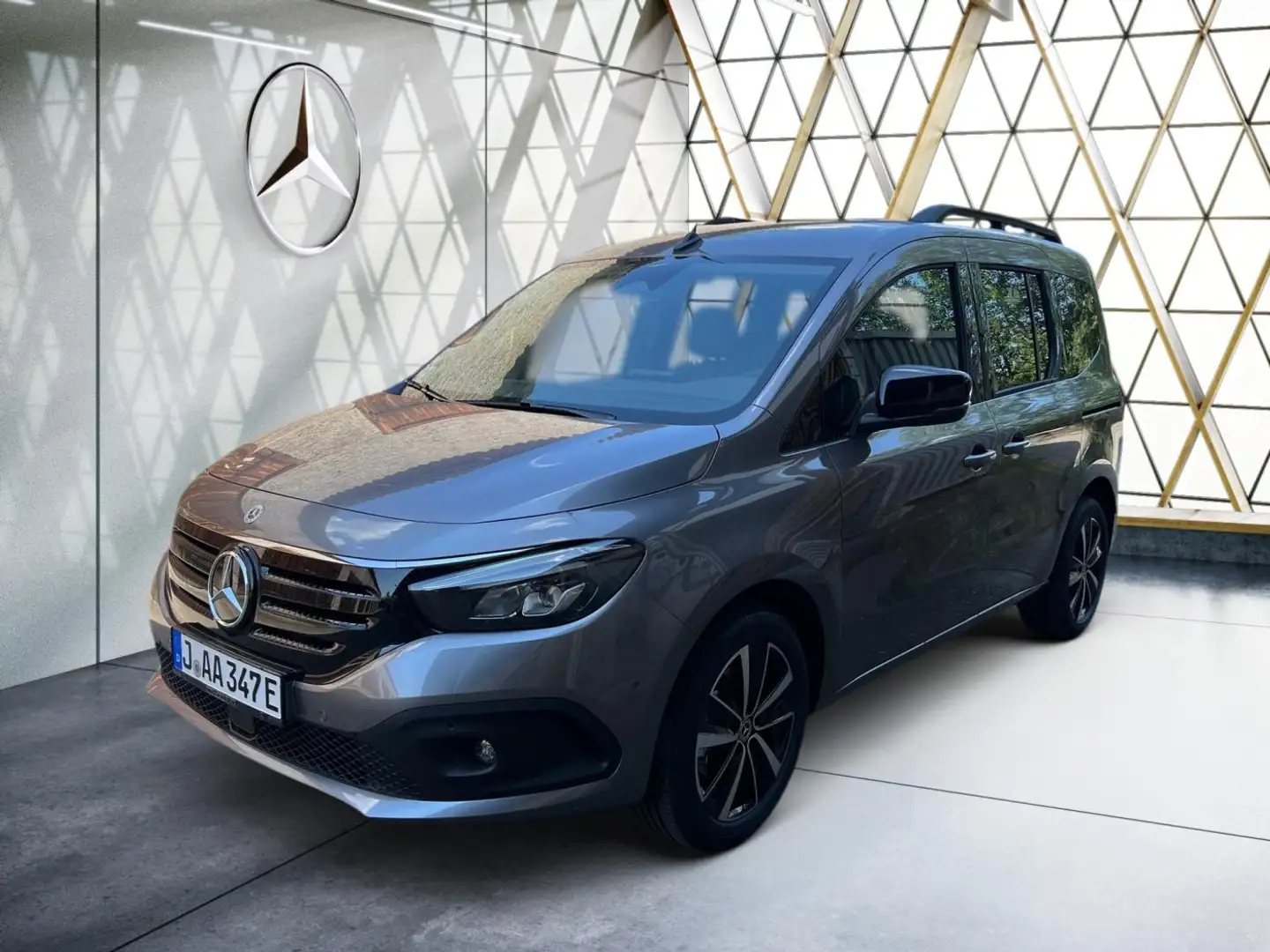 Mercedes-Benz EQT 200 Progressive LenkHz*Kam*LEDhigh*Ambi*Totw Сірий - 2