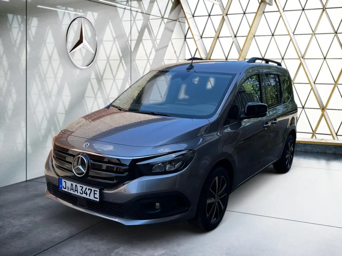 Mercedes-Benz EQT 200 Progressive LenkHz*Kam*LEDhigh*Ambi*Totw Grau - 1