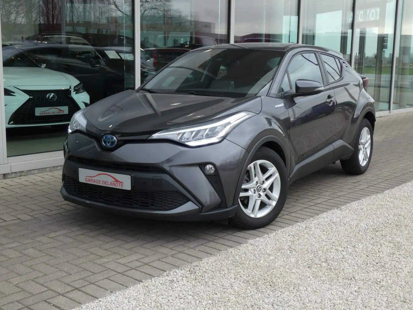 Toyota C-HR 1.8 HYBRID +GPS Parkeersensoren Zetelverwarming Gris - 1