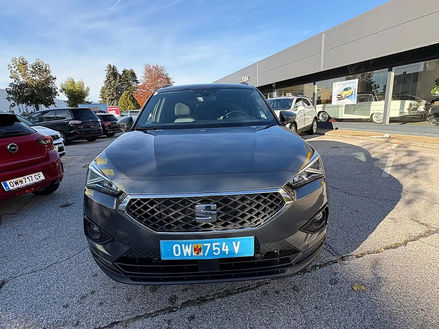 SEAT Tarraco 2,0 TDI Style DSG 4Drive **Led/Panorama/Navi/Al... Gris - 2