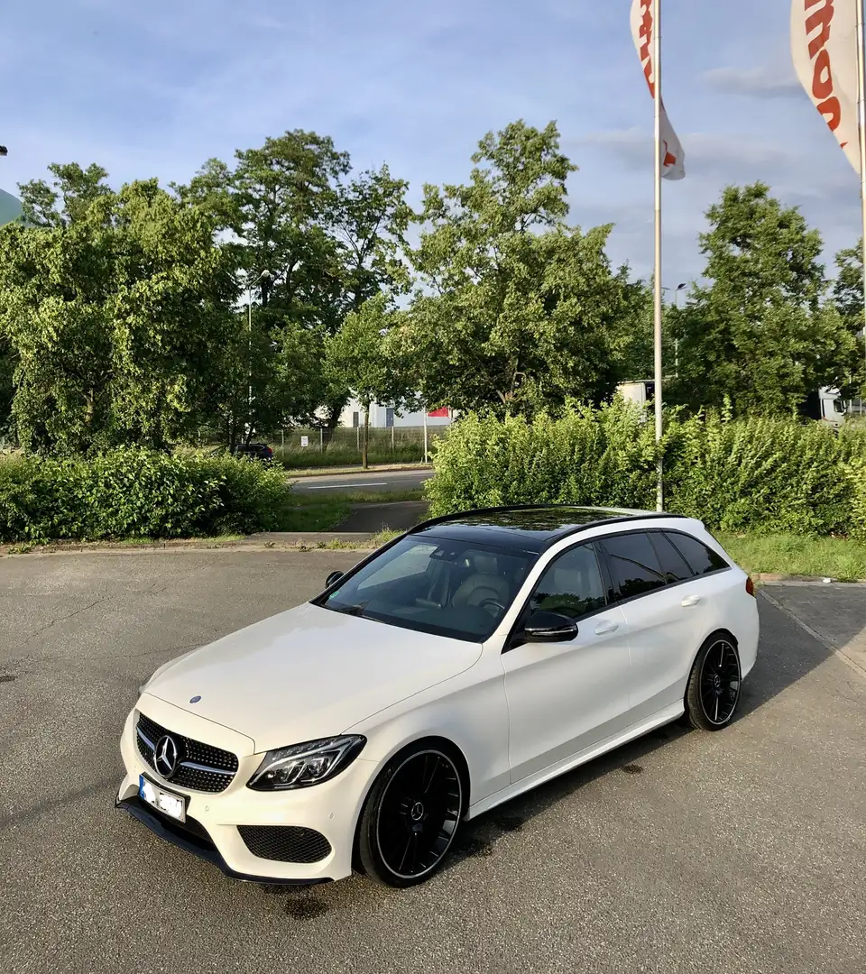 Mercedes-Benz C 200 T 4Matic 7G-TRONIC AMG Line Weiß - 2