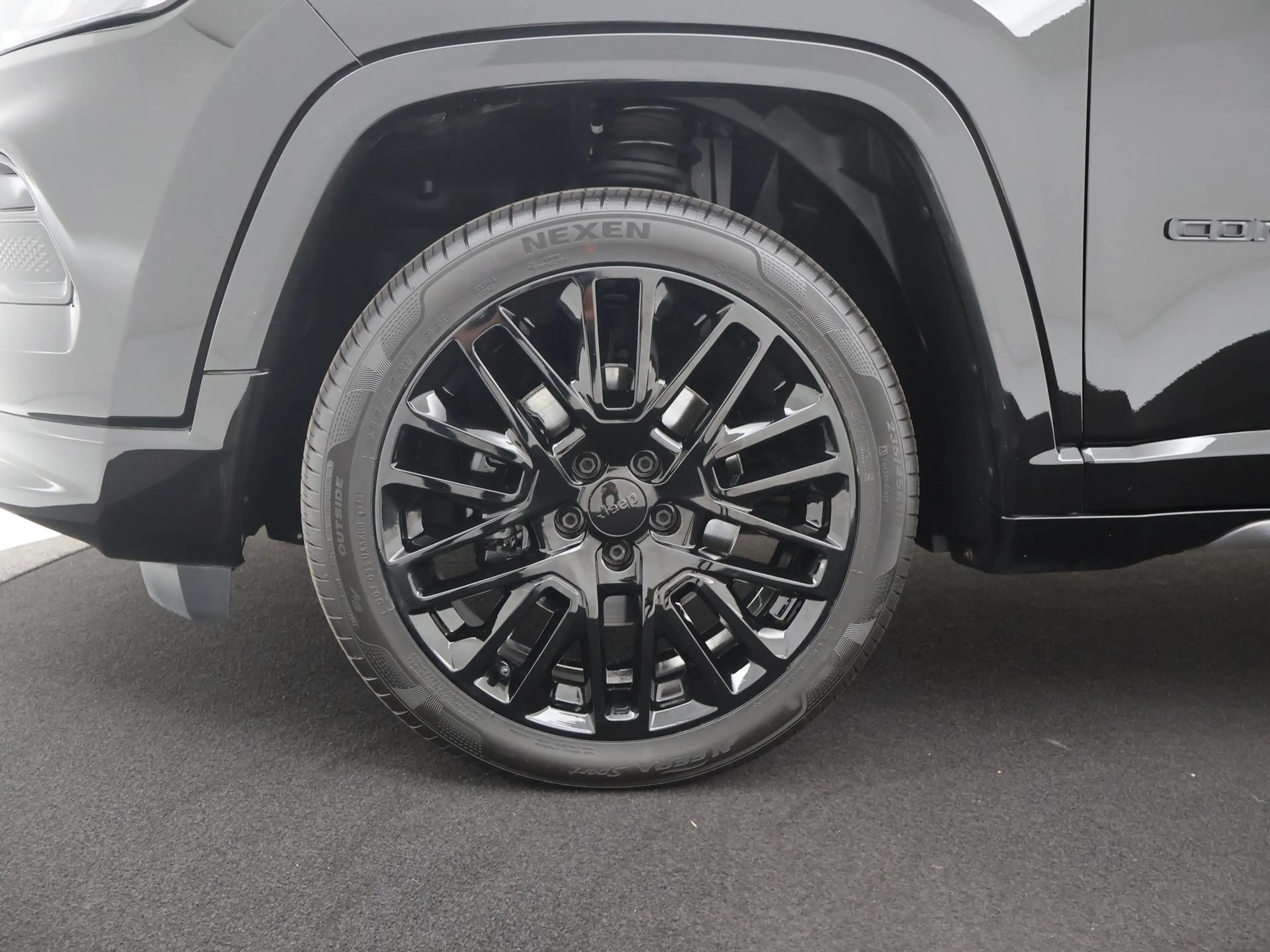 Jeep Compass 1.5T e-Hybrid High Altitude WINTERPACK|CAMERA|CARP — photo 37