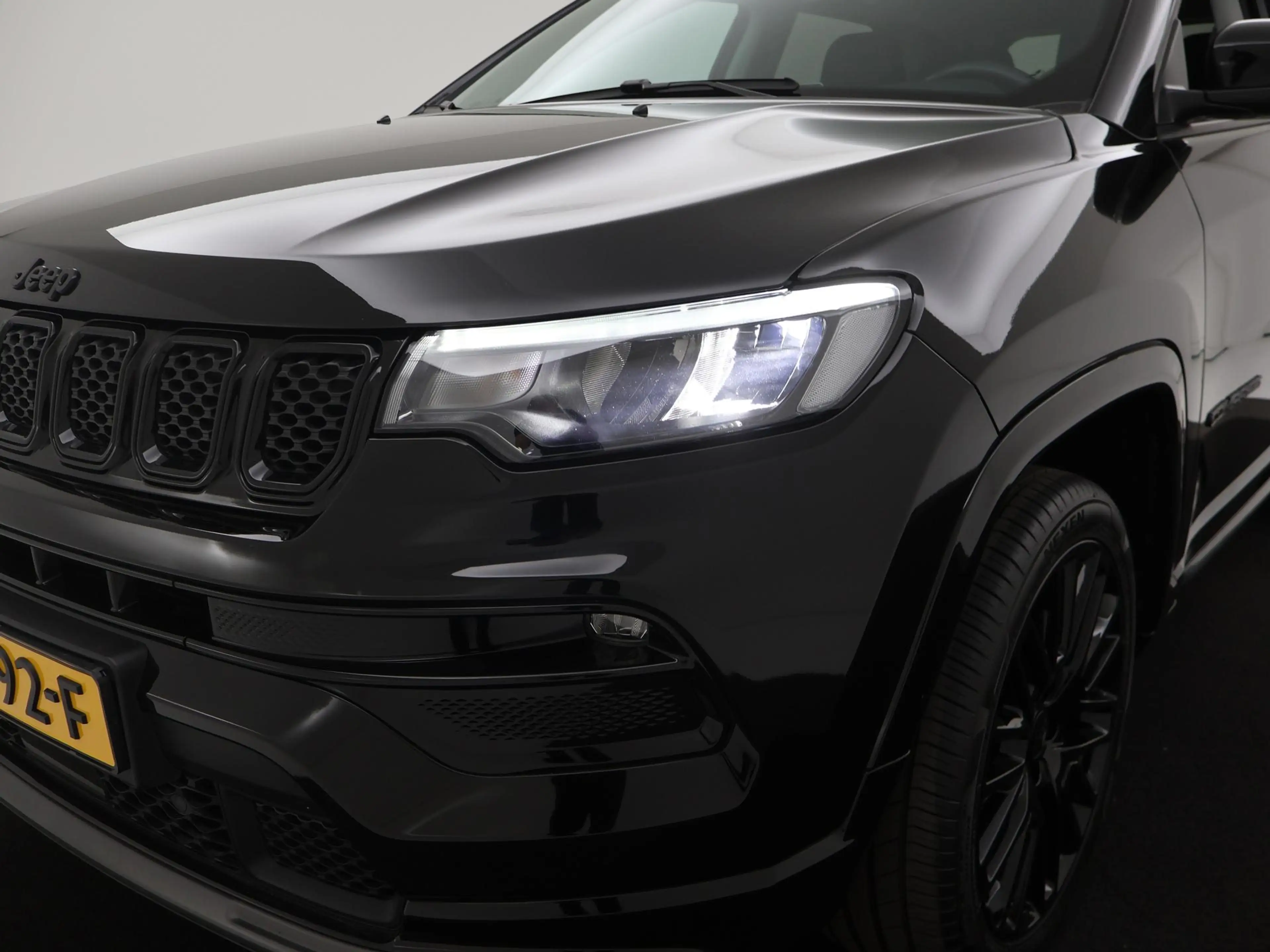 Jeep Compass 1.5T e-Hybrid High Altitude WINTERPACK|CAMERA|CARP — photo 42
