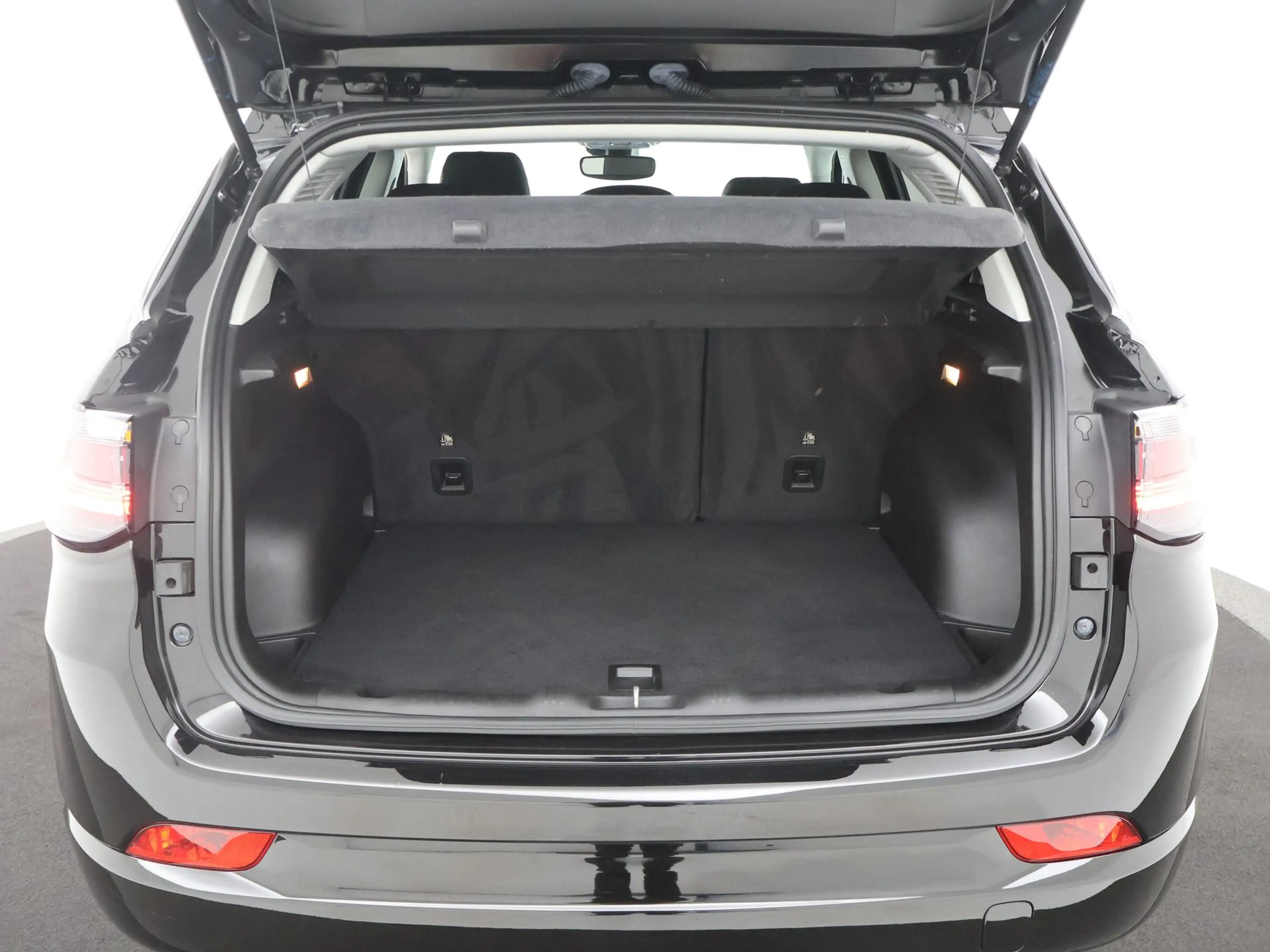 Jeep Compass 1.5T e-Hybrid High Altitude WINTERPACK|CAMERA|CARP — photo 32