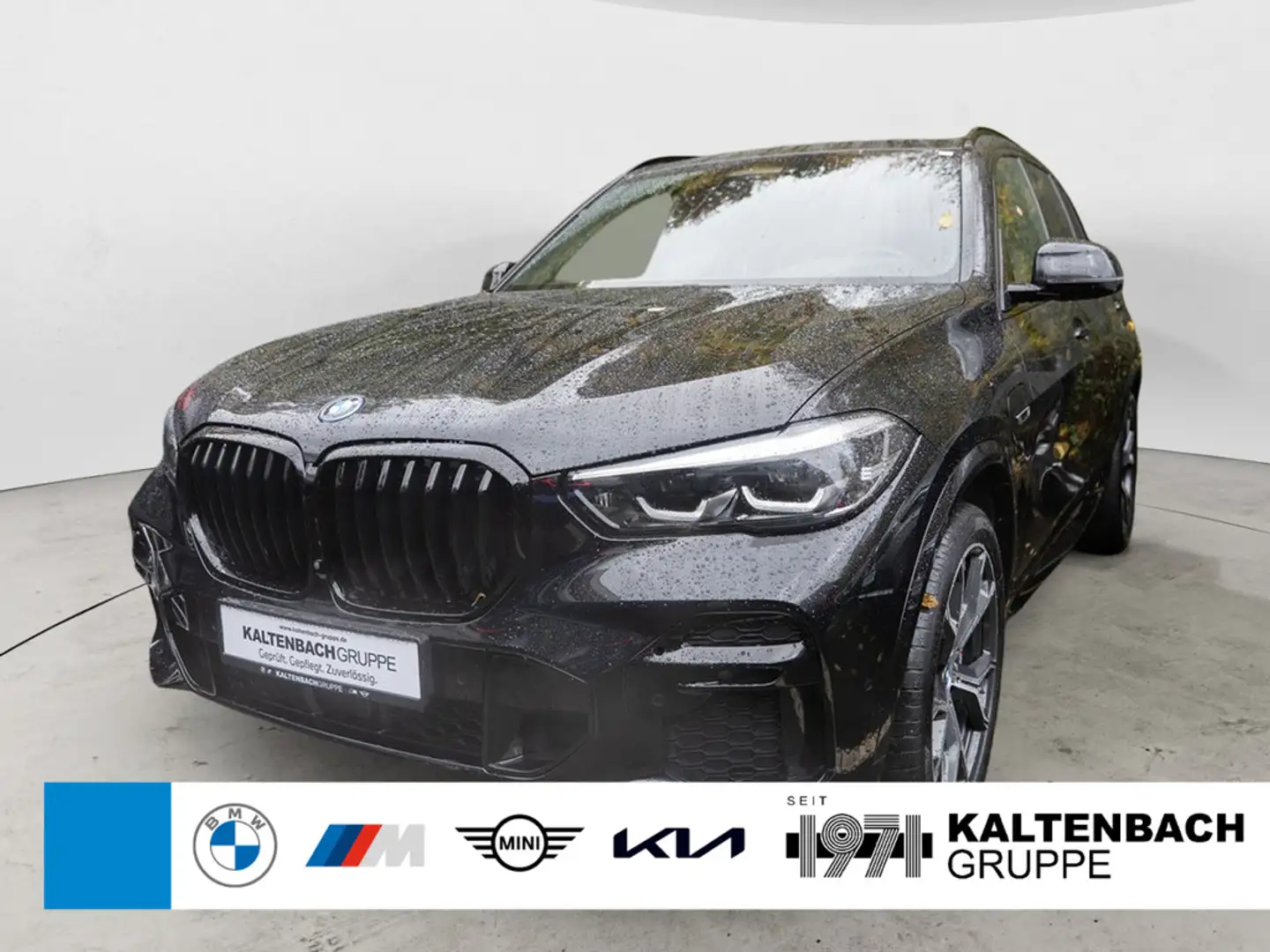 BMW X5 xDrive 45e M-Sport PANO AHK 360° LED ACC Schwarz - 1