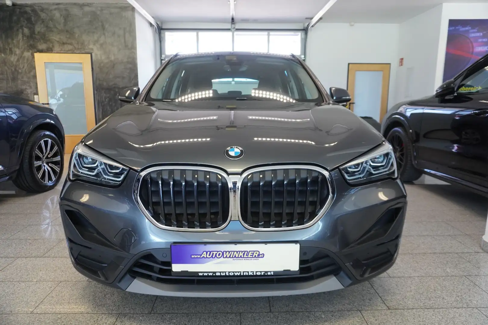 BMW X1 xDrive25e PHEV Aut. LED/Navi Silber - 2