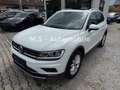 Volkswagen Tiguan 2.TSI Highline BMT 4x4 DSG*ACC*SHZ*Pano* Weiß - thumbnail 1