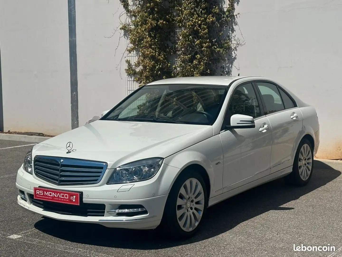 Mercedes-Benz C 350 Mercedes iii 350 cdi 231 blueefficiency 4matic ava White - 1
