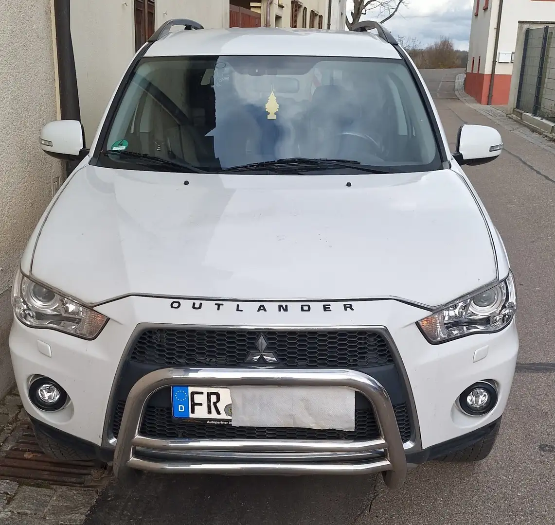 Mitsubishi Outlander 2.4 WD Intense - 1
