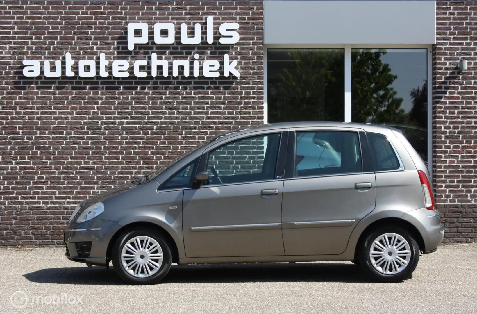 Lancia MUSA 1.4-16V Platino Grau - 2