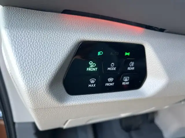 Volkswagen Multivan view 18