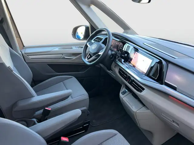 Volkswagen Multivan view 14
