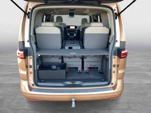 Volkswagen Multivan view 12