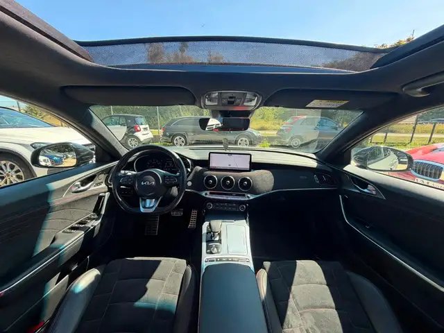 Kia Stinger view 7