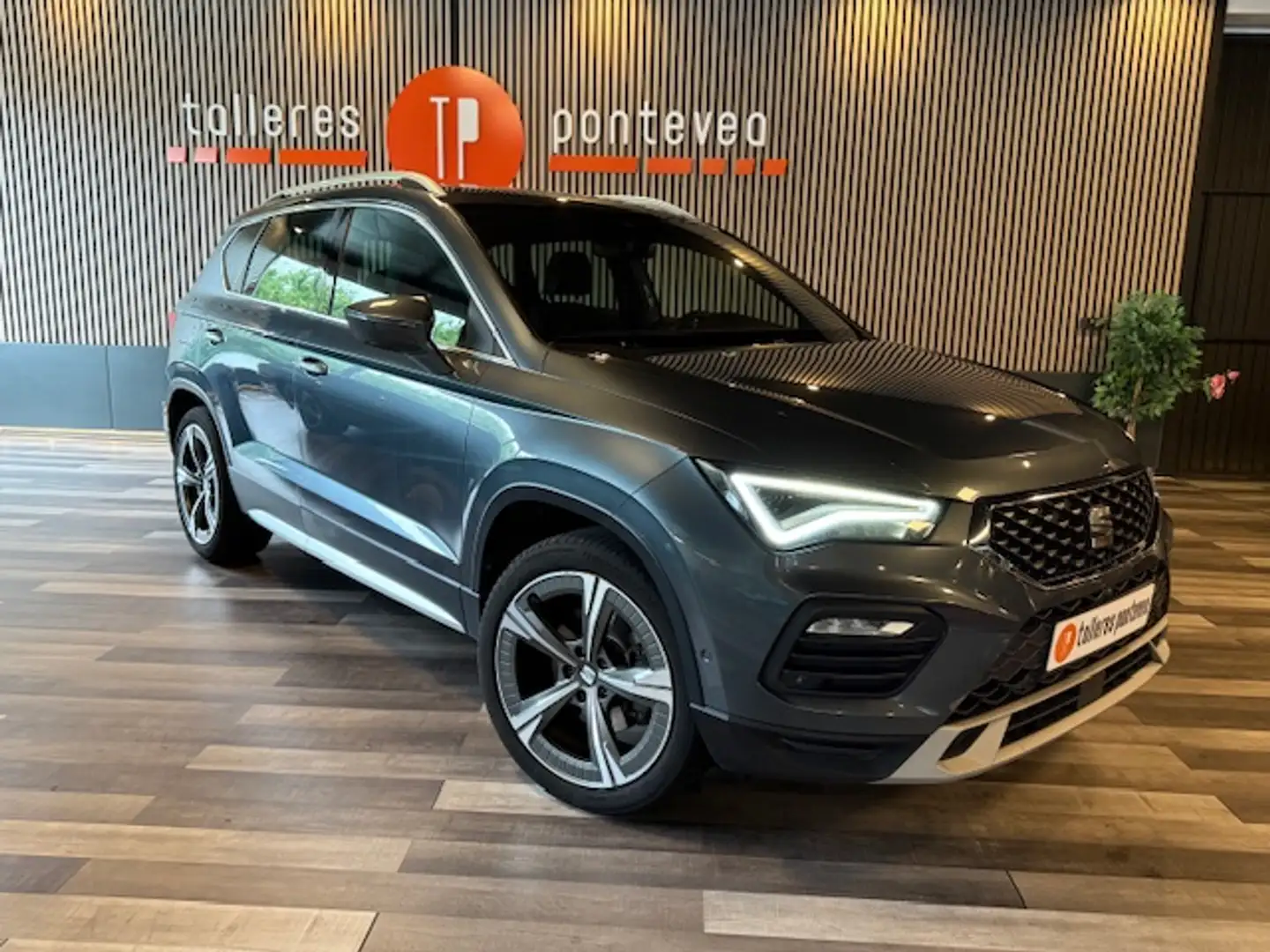 SEAT Ateca 2.0TDI CR S&S X-Perience Go DSG 150 Gris - 2