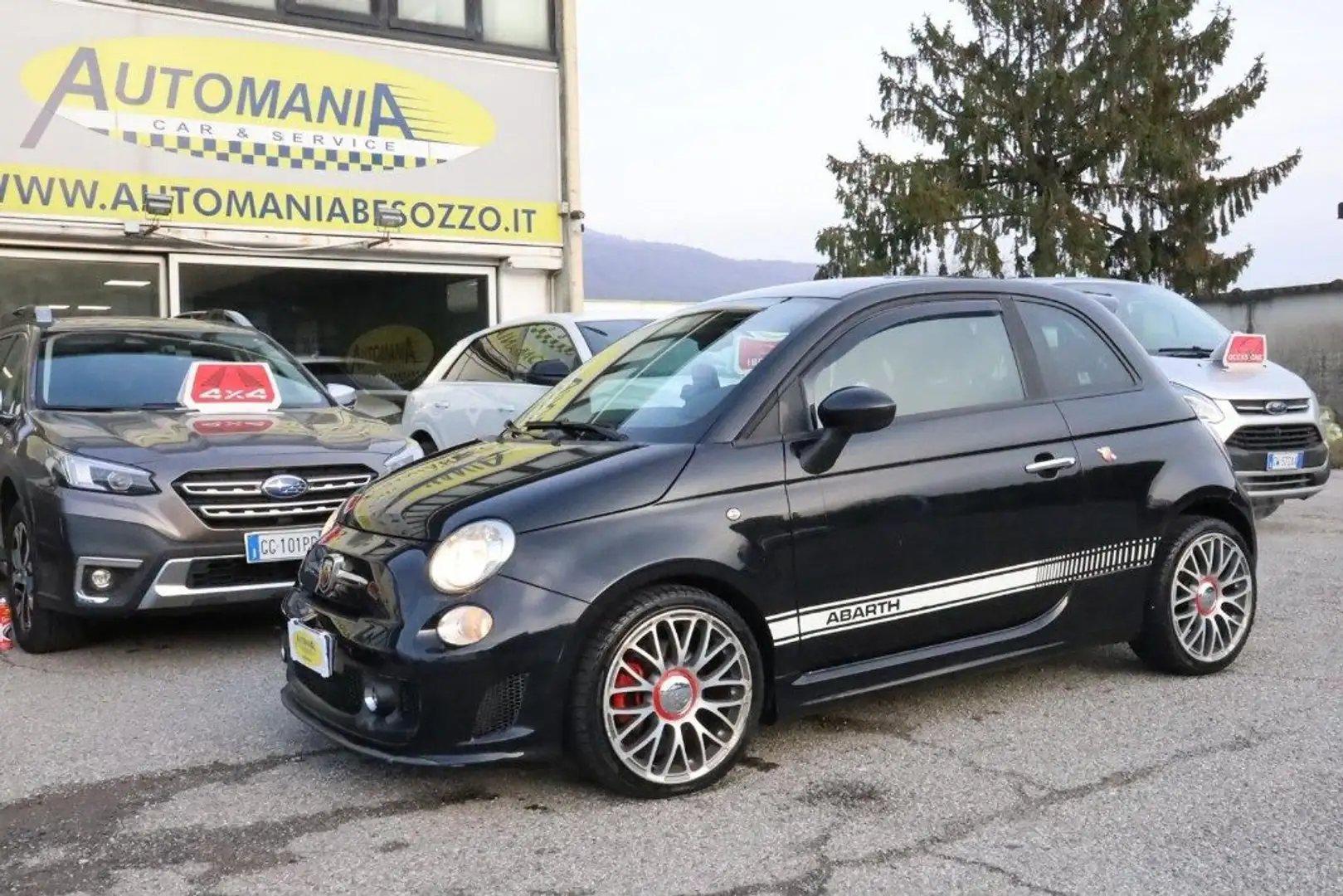 Abarth 500C 1.4 Turbo T-Jet Custom 135 CV Schwarz - 1