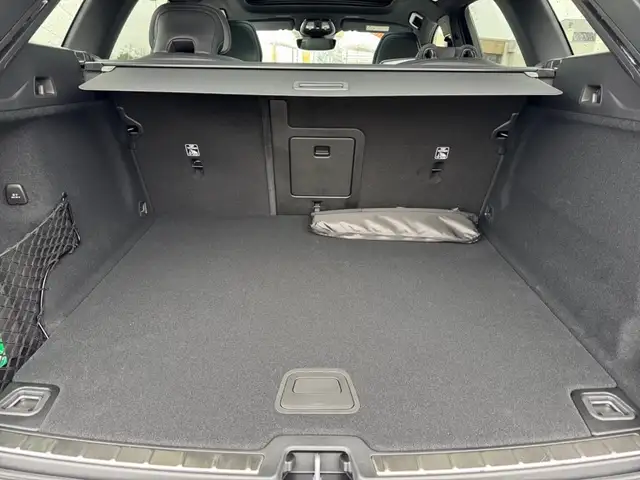 Volvo XC60 Black Edition Ultra, B5 AWD Mild Hybrid, Benzin Ansicht 10
