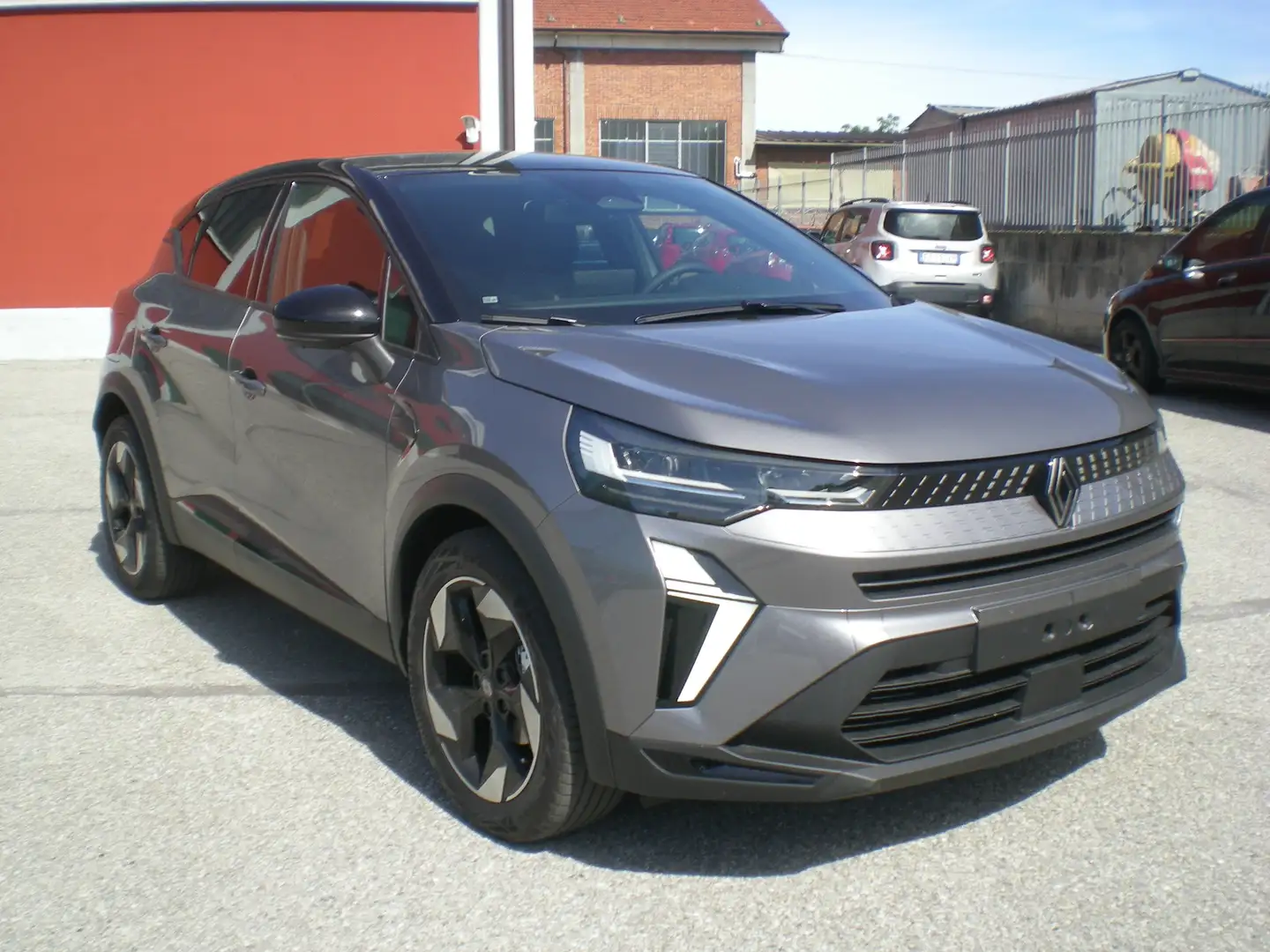 Renault Captur 1.0 eco-g Techno 100cv Grigio - 2