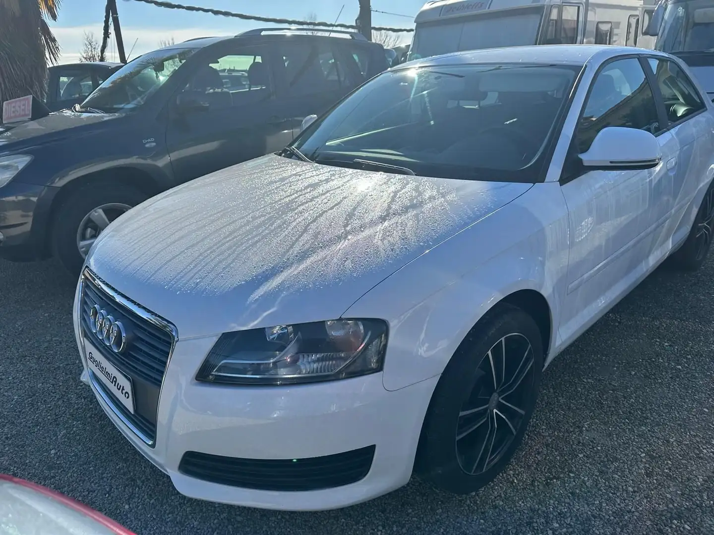 Audi A3 1.6 TDI 105 CV CR Ambition Blanc - 2