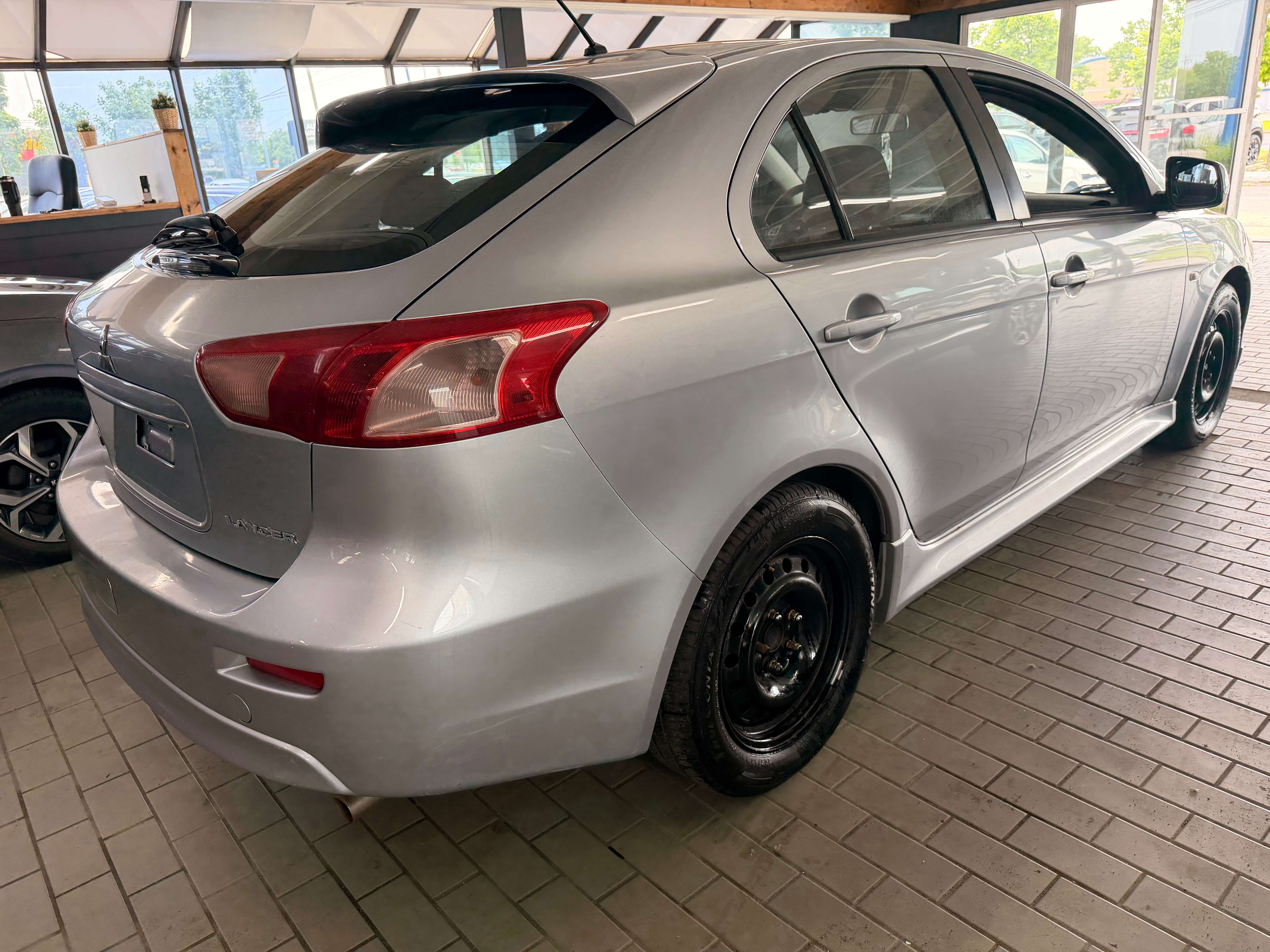 2013 Mitsubishi Lancer Sportback SE - Image 4