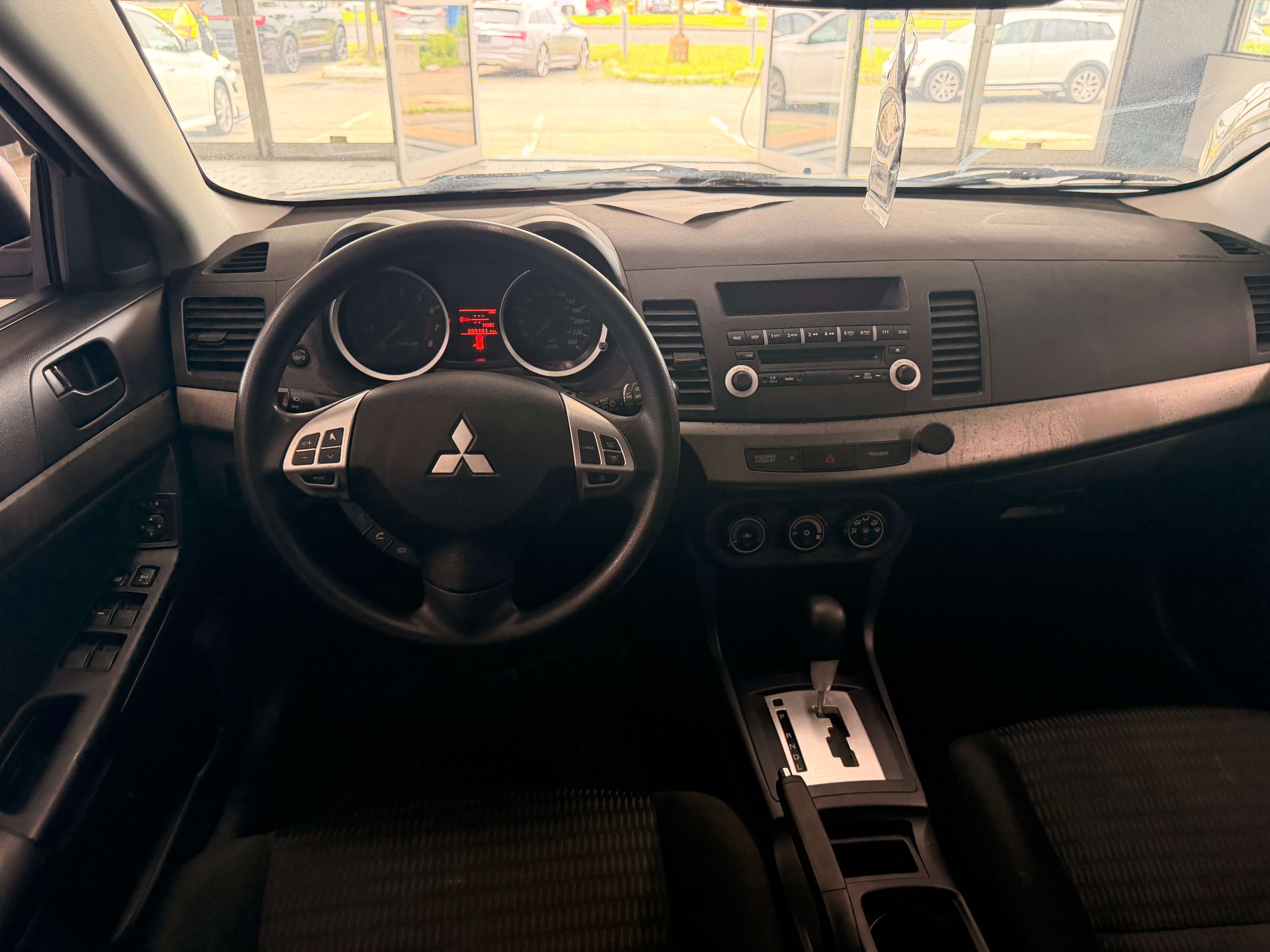 2013 Mitsubishi Lancer Sportback SE - Image 10
