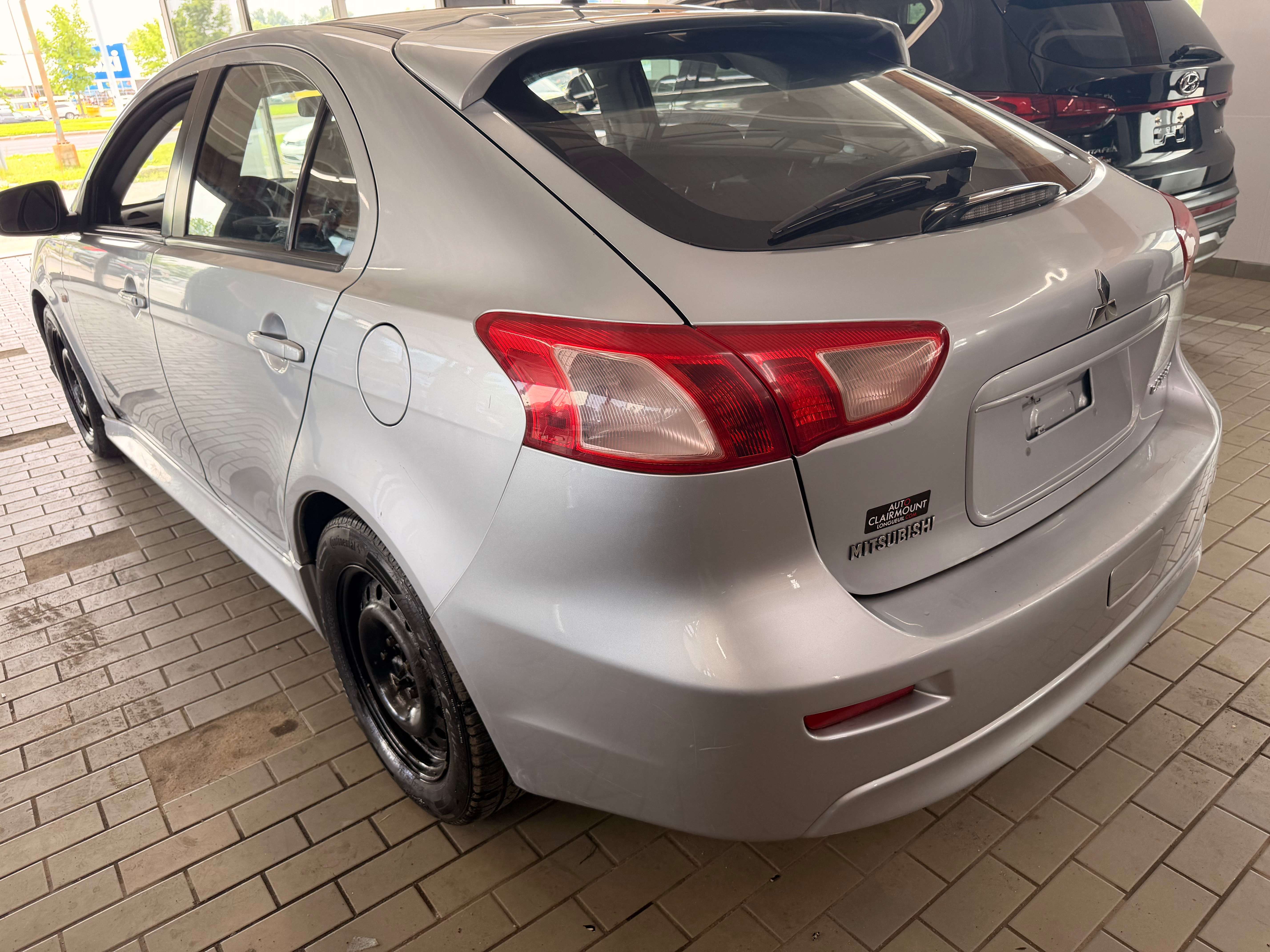 2013 Mitsubishi Lancer Sportback SE - Image 2
