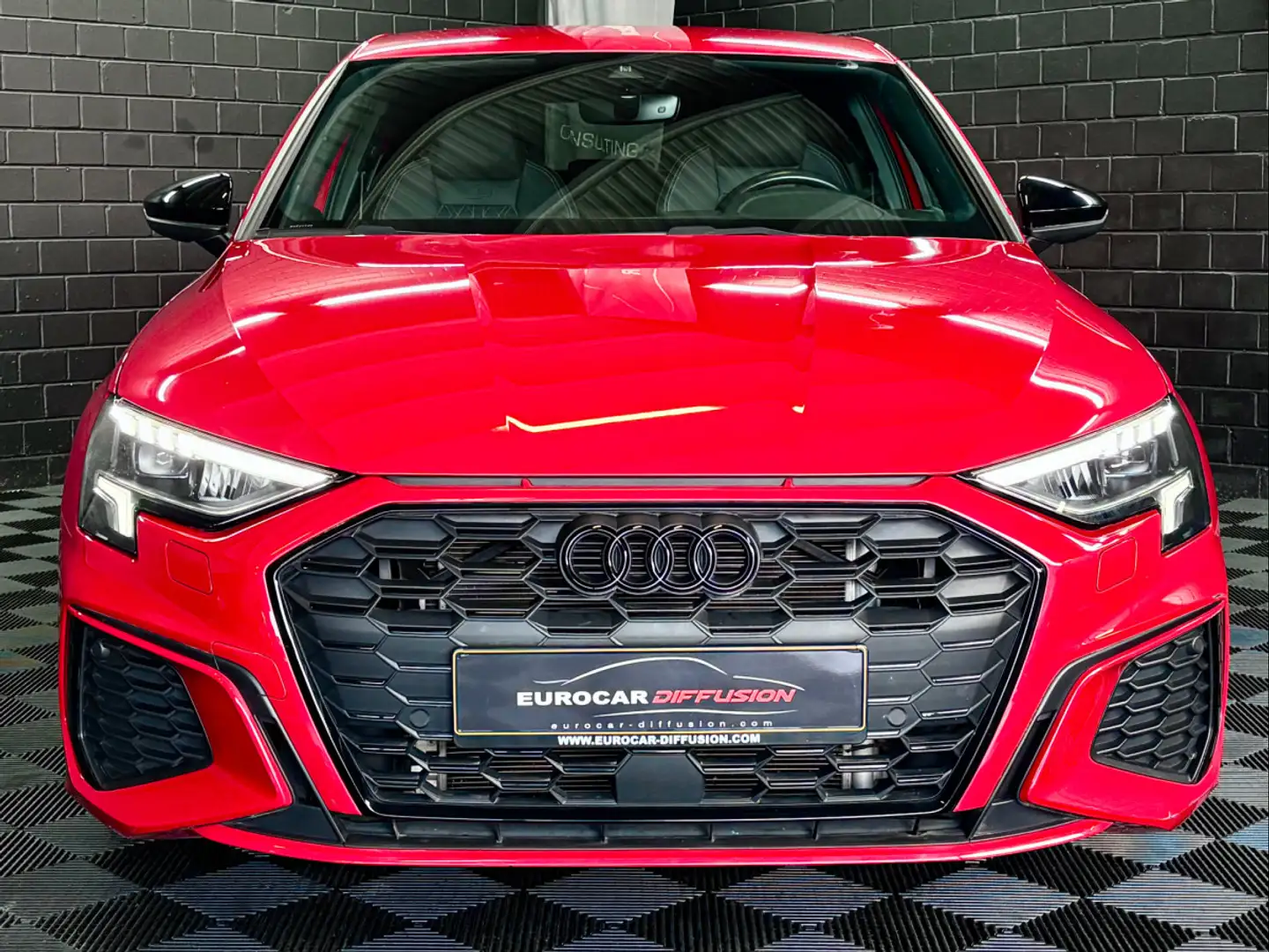 Audi A3 Sportback 45 TFSIe S-Line 245CV Rouge - 2
