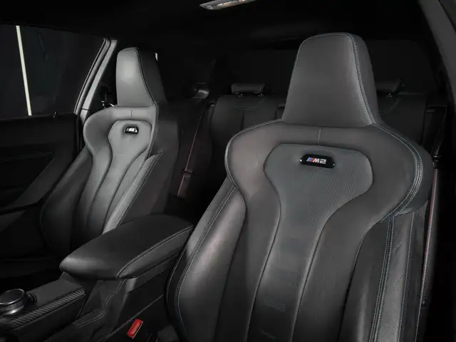 BMW M2 view 11