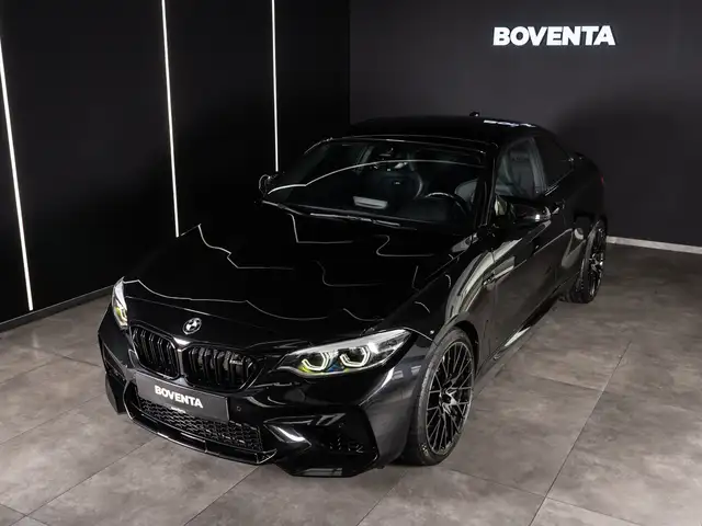 BMW M2 view 3