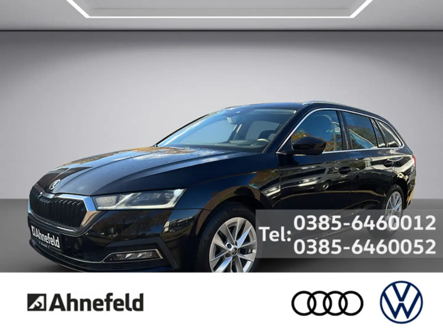 Skoda Octavia Combi 2.0 TDI DPF Style DSG Schwarz - 1