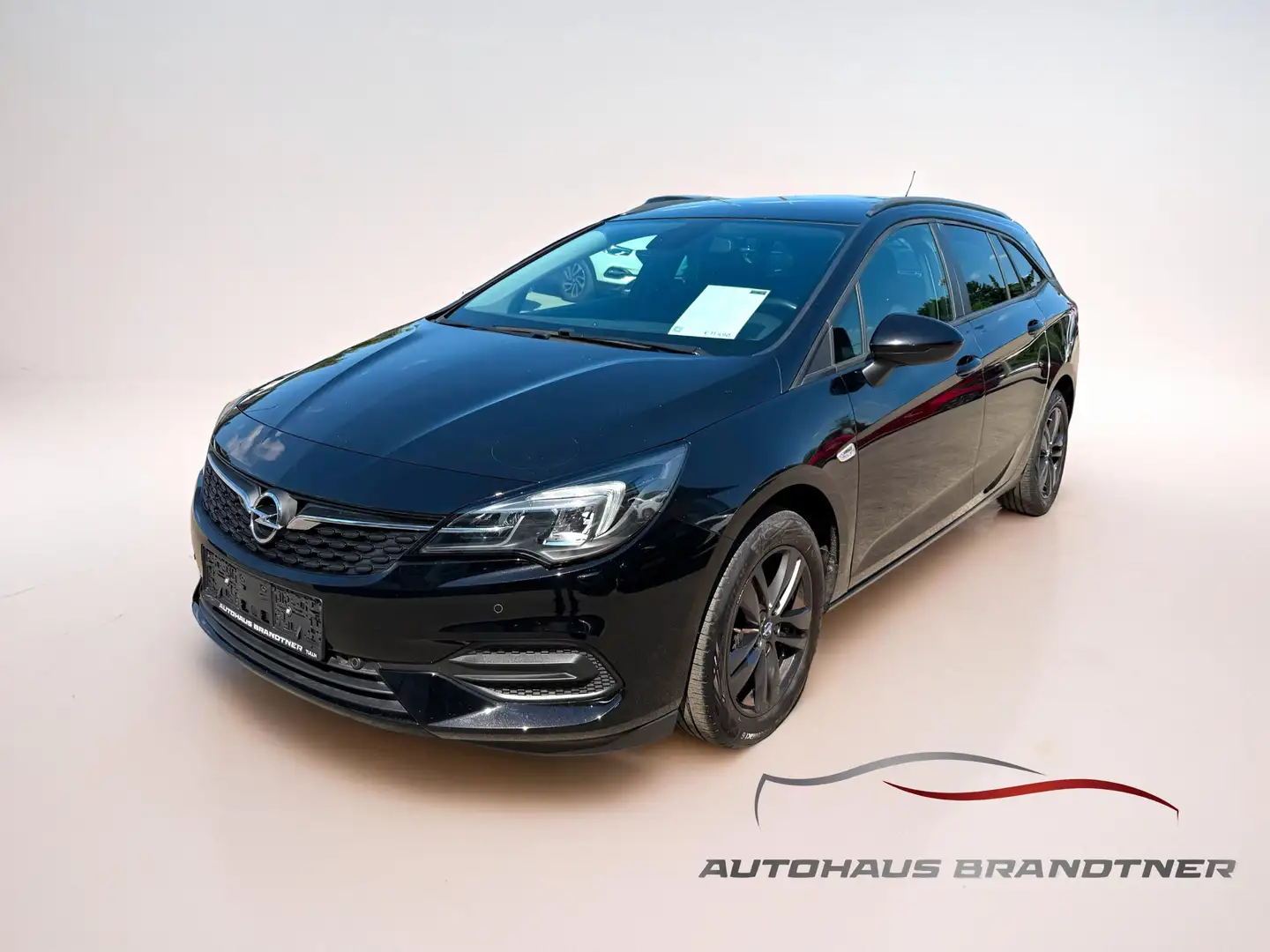 Opel Astra ST Edition Schwarz - 1