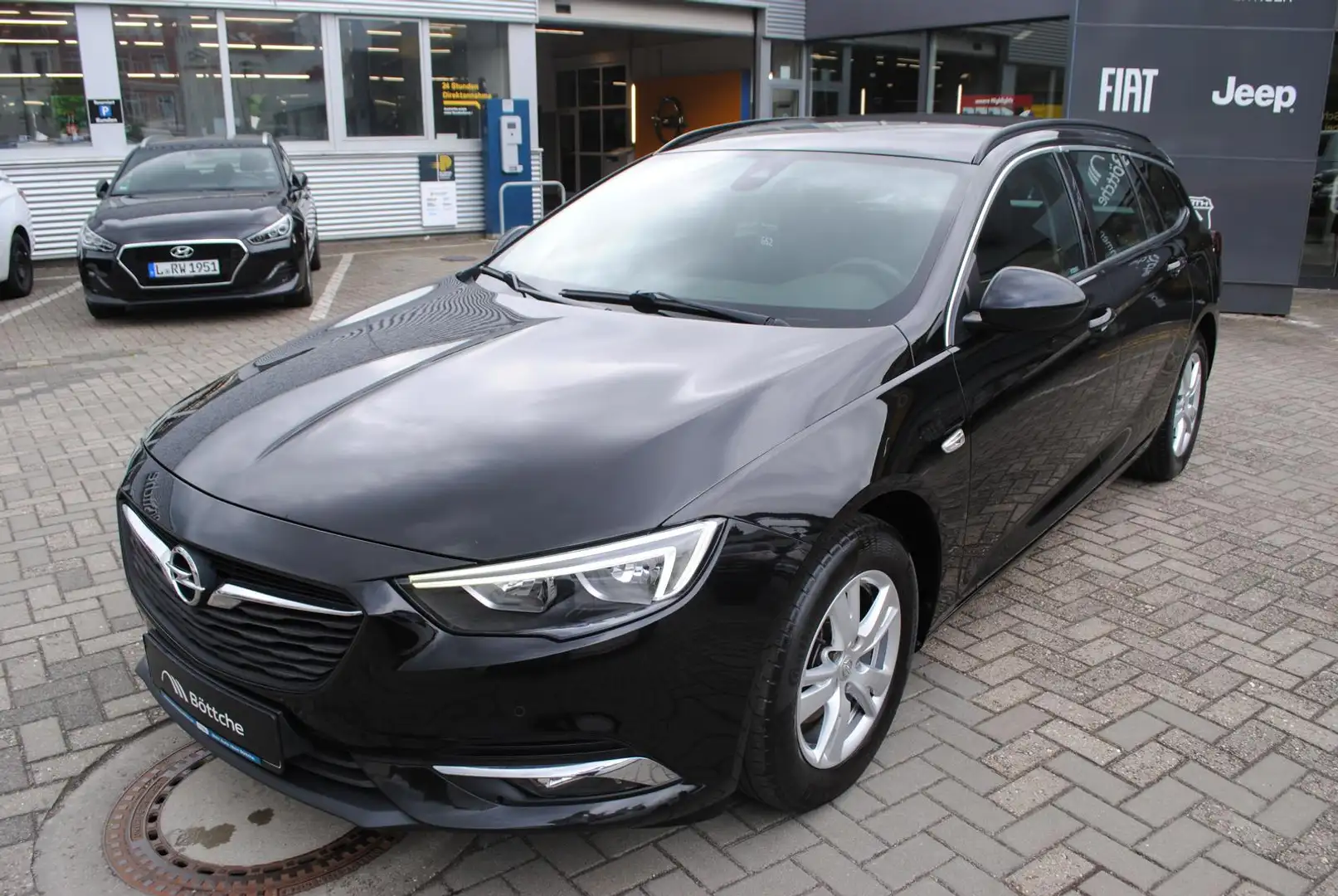 Opel Insignia ST 1.5 Business Edition Nero - 2