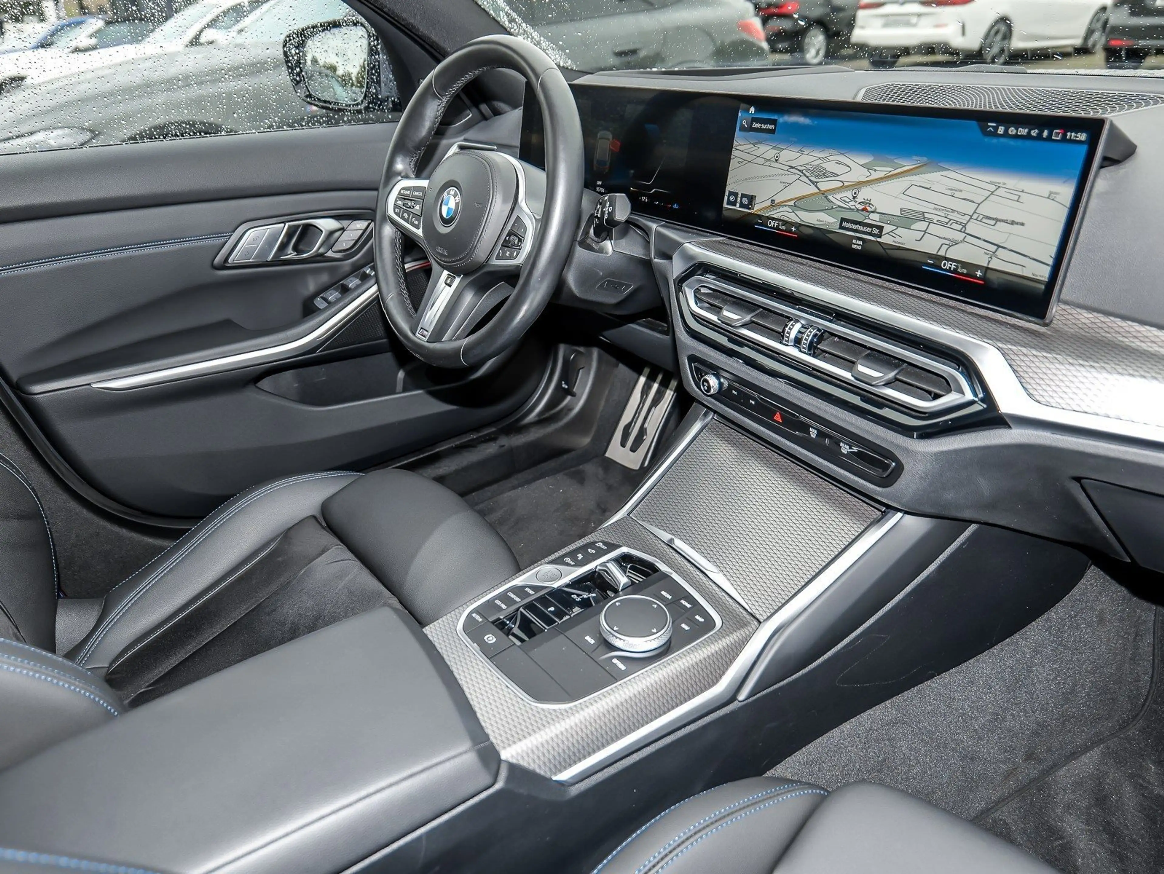 BMW 330 i xDrive Touring M Sport Pro PANO ACC PA+ AHK HuD — photo 15