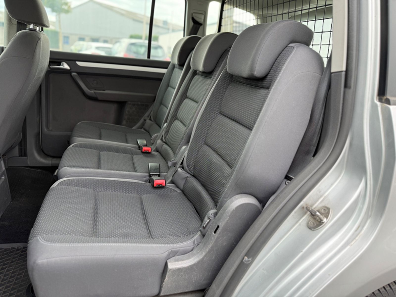 Volkswagen Touran Trendline*1HAND* — photo 10