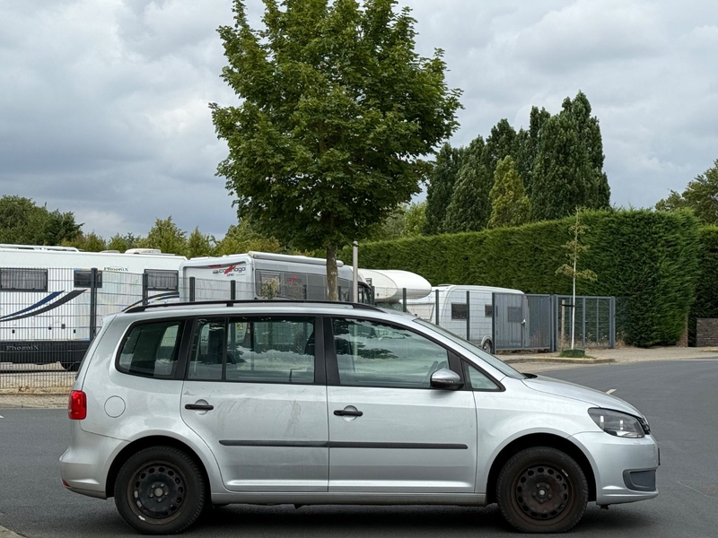 Volkswagen Touran Trendline*1HAND* — photo 6