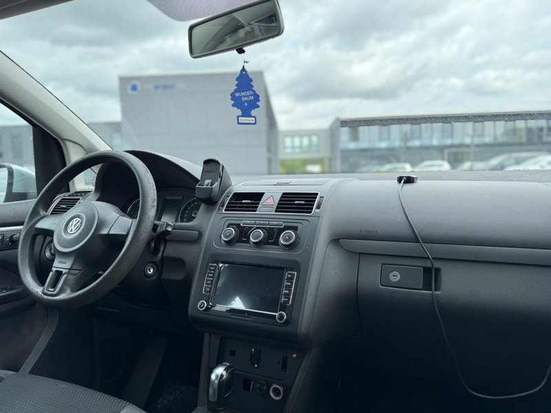 Volkswagen Touran Trendline*1HAND* — photo 14