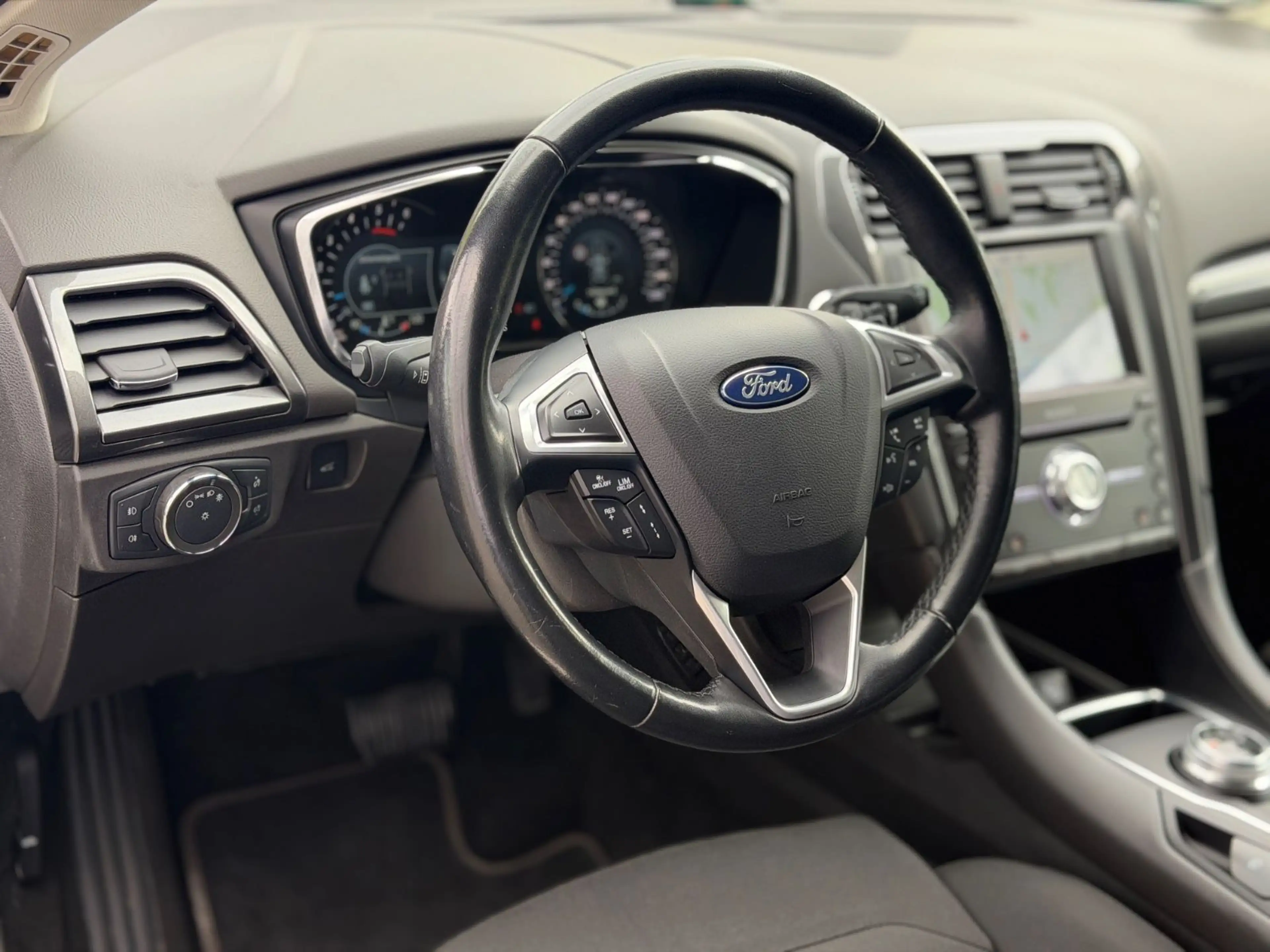 Ford Mondeo Lim. Titanium Automatik ACC Spur — photo 3